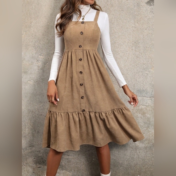 Women's Ruffle Hem Cami Dress - Picture 5 of 6